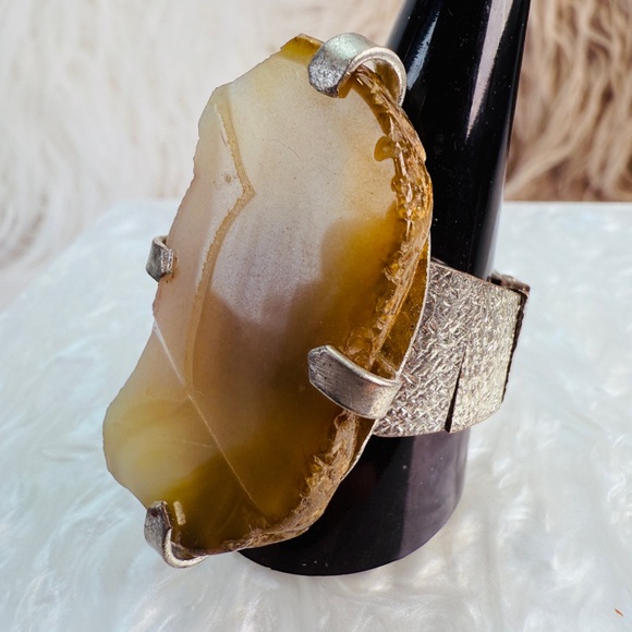 Beautiful vintage bohemian polished, gemstone, size 8 costume stretch ring - Picture 3 of 5